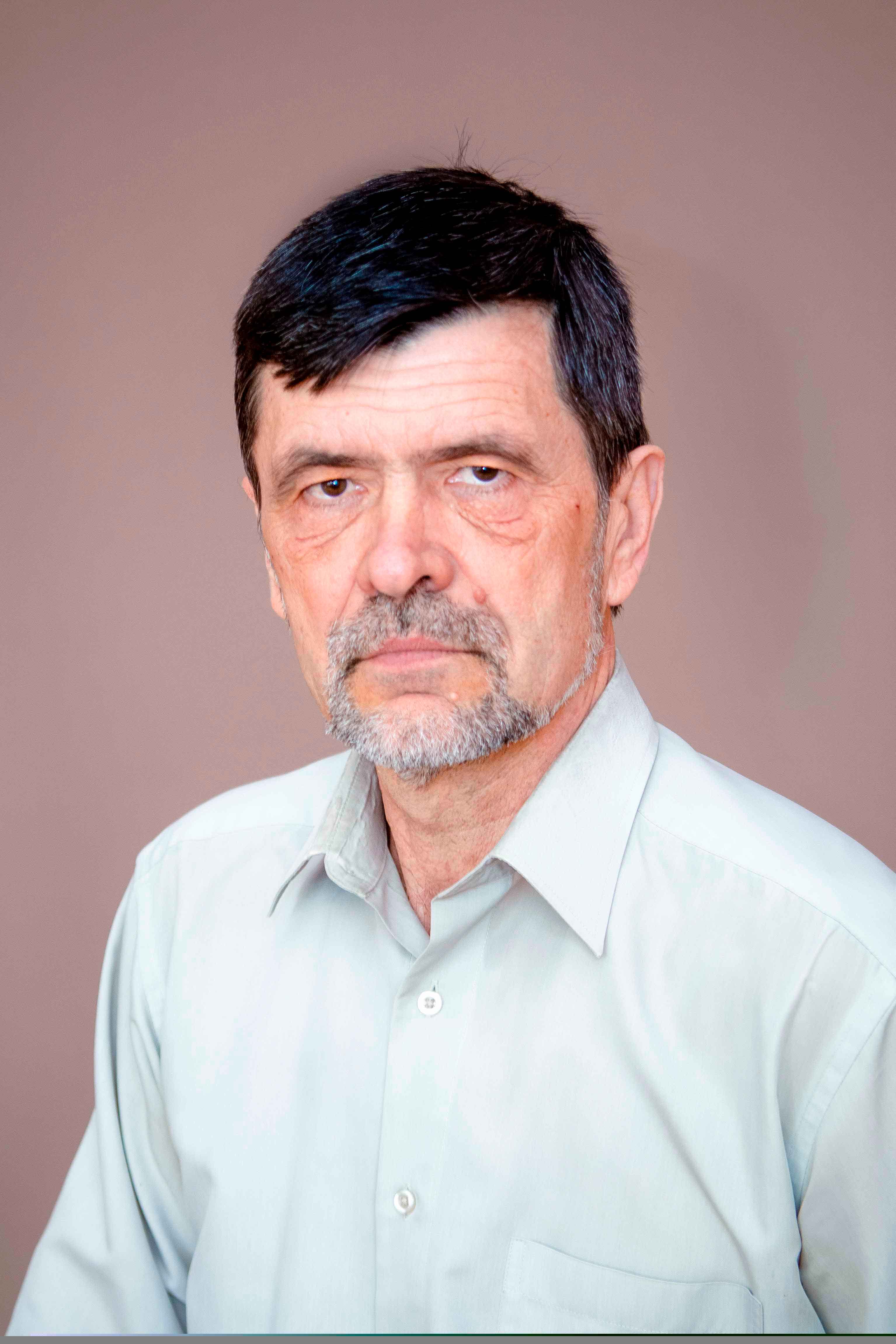 Карданев Евгений Анатольевич Карданев Евгений Анатольевич.